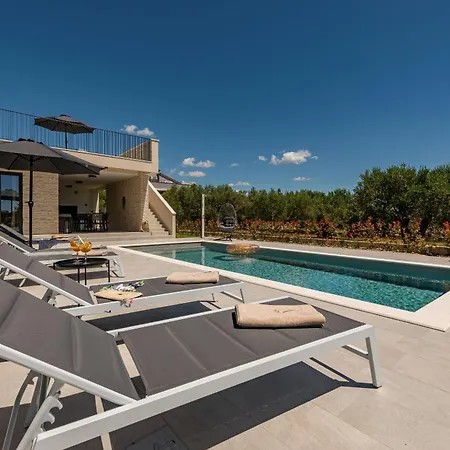 Intrada Zadarvillas *